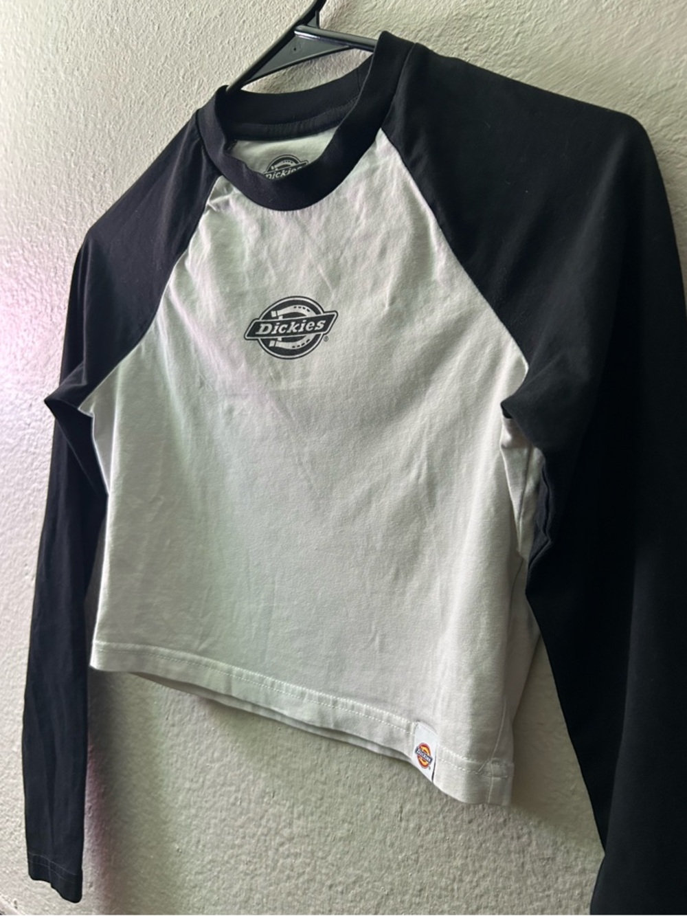 Dickies Women's Black & White cropped crewneck Long Sleeve Crop Top